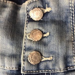 Almost Famous-Size 3 denim shorts! Cute buttons on front!